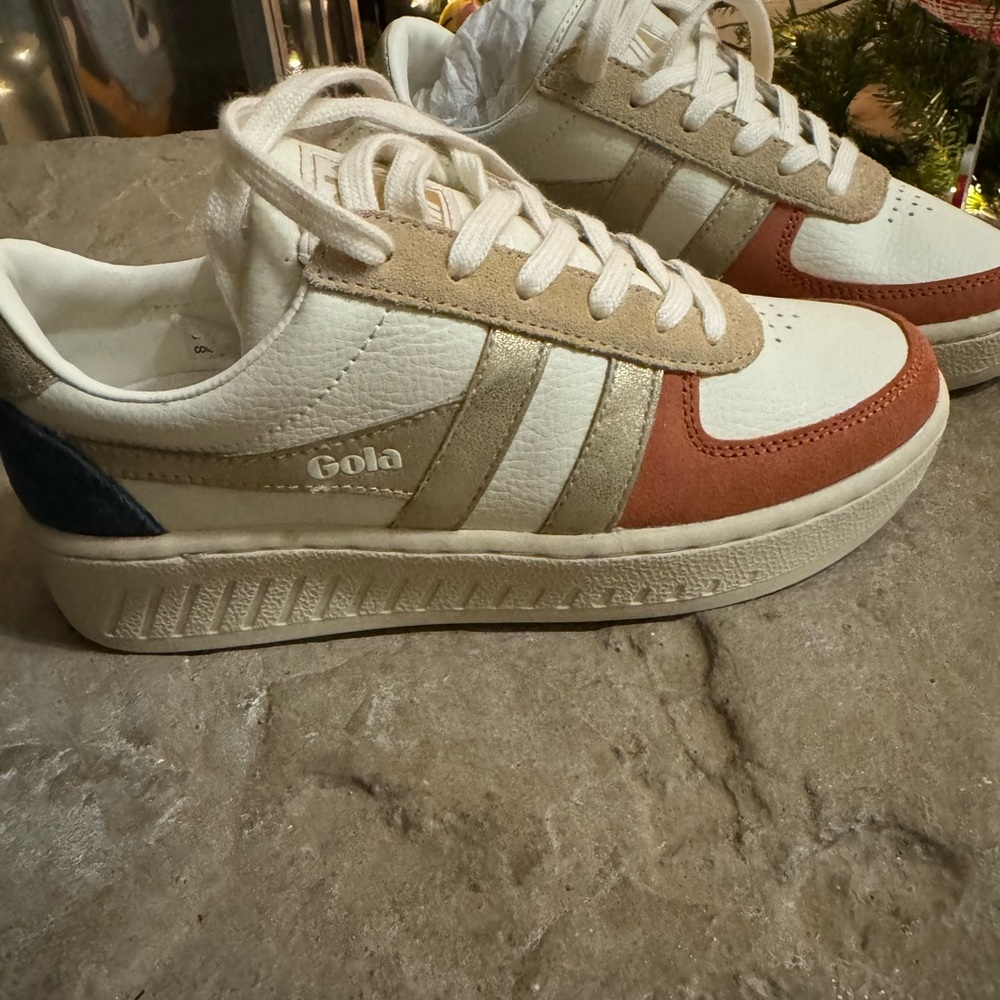 Gola Women's Sneakers in Cream, Tan, and Blue